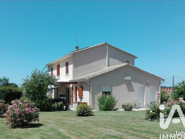 Maison 9 pièces 240 m²