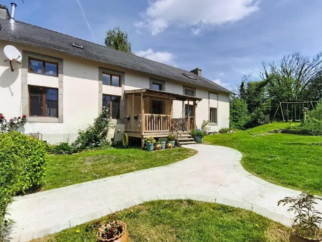 Maison 9 pièces 240 m²
