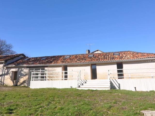 Maison 9 pièces 240 m²
