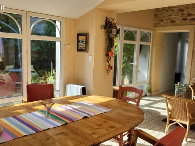 Maison 9 pièces 241 m²