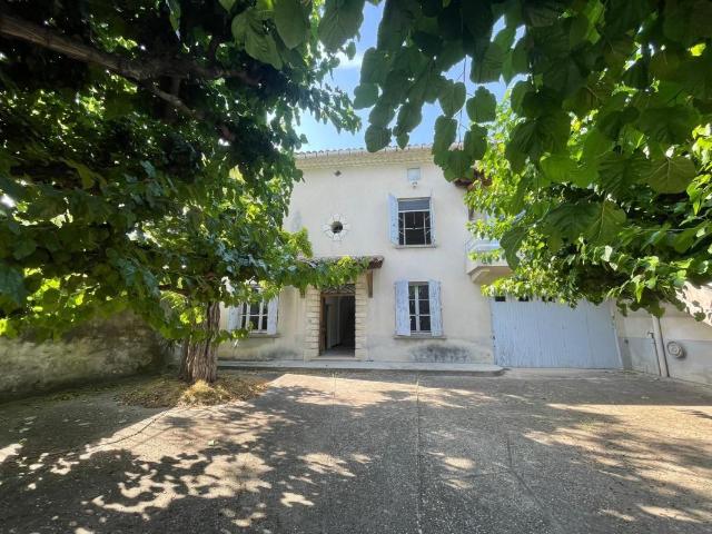 Maison 9 pièces 241 m²