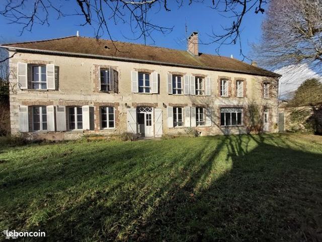 Maison 9 pièces 241 m²