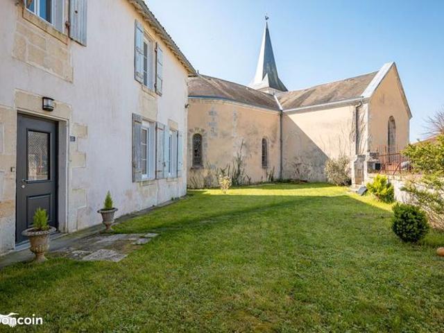 Maison 9 pièces 241 m²