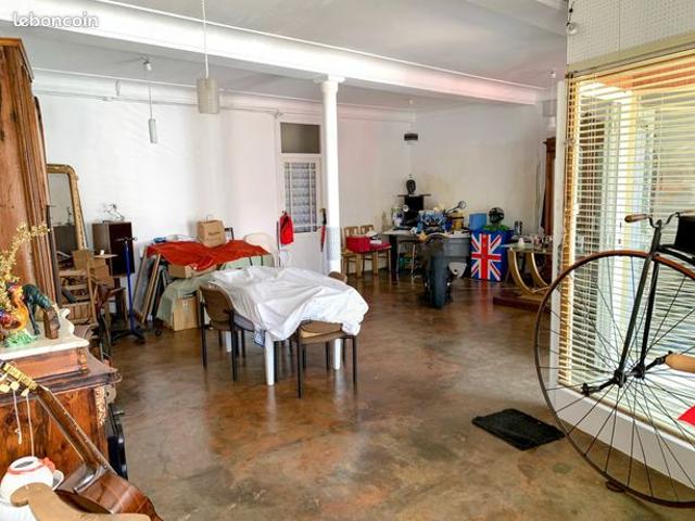 Maison 9 pièces 243 m²