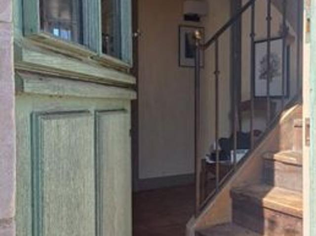 Maison 9 pièces 243 m²