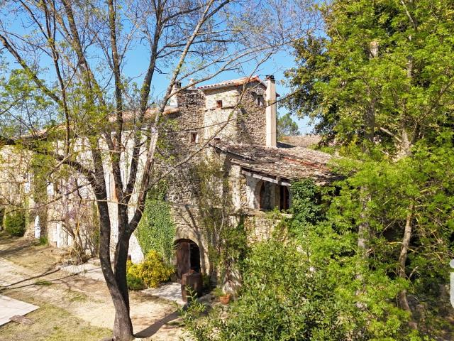 Maison 9 pièces 243 m²