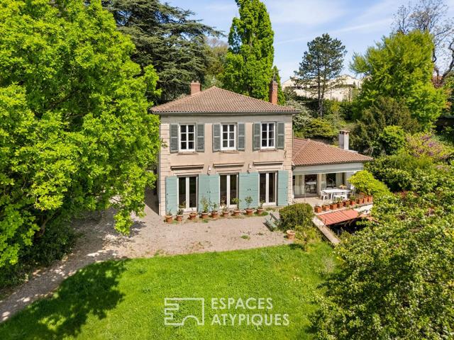 Maison 9 pièces 243 m²