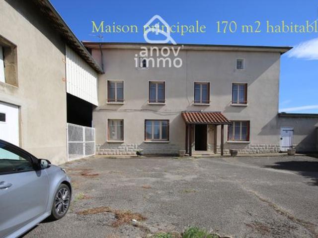 Maison 9 pièces 243 m²