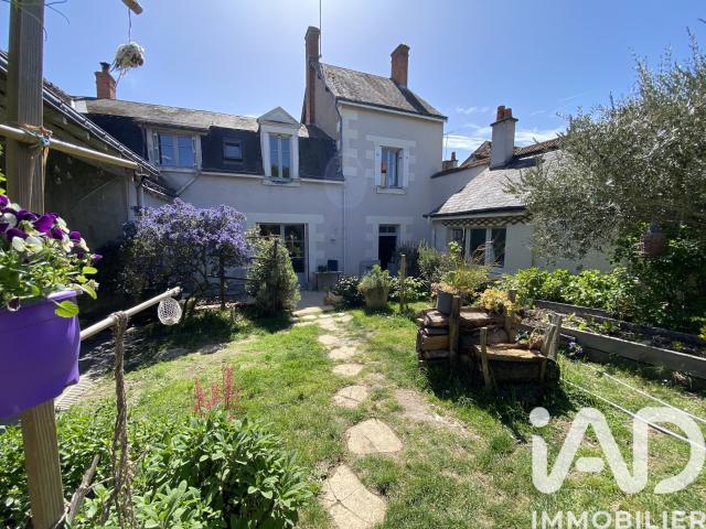 Maison 9 pièces 243 m²