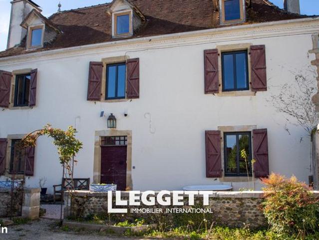 Maison 9 pièces 254 m²