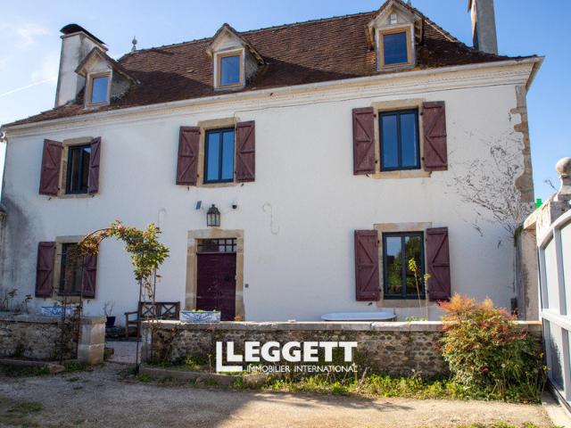 Maison 9 pièces 254 m²