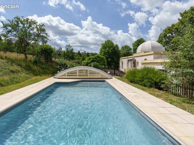 Maison 9 pièces 254 m²
