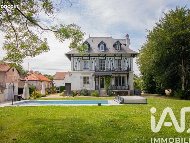 Maison 9 pièces 254 m²