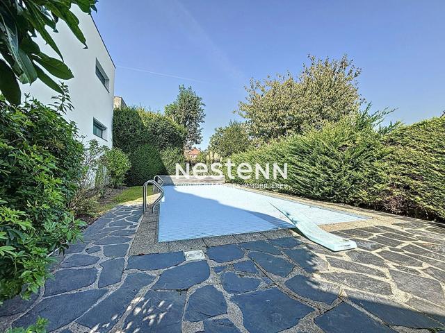 Maison 9 pièces 254 m²