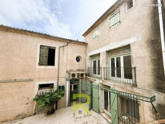 Maison 9 pièces 255 m²