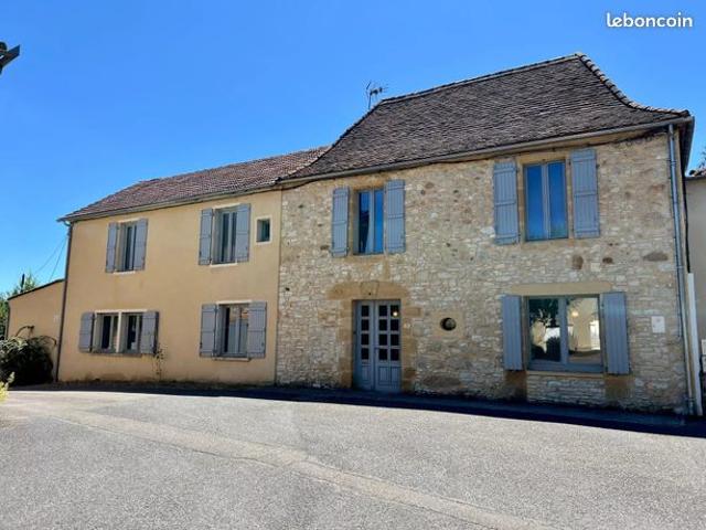 Maison 9 pièces 255 m²