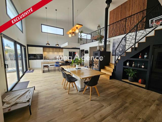 Maison 9 pièces 255 m²