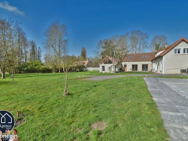 Maison 9 pièces 255 m²