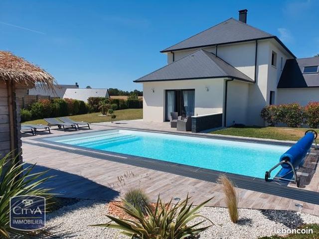 Maison 9 pièces 256 m²