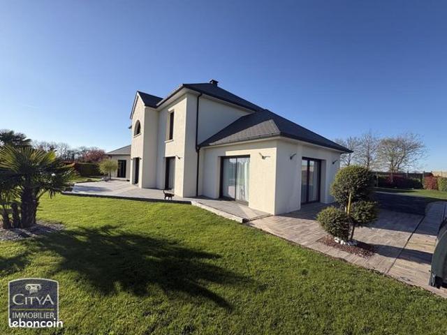 Maison 9 pièces 256 m²