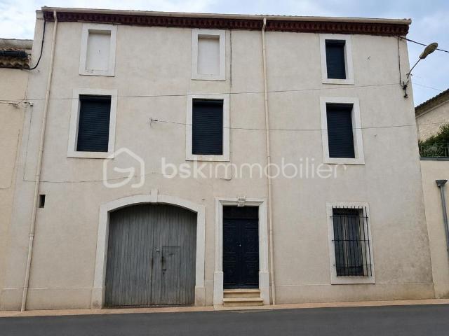 Maison 9 pièces 256 m²