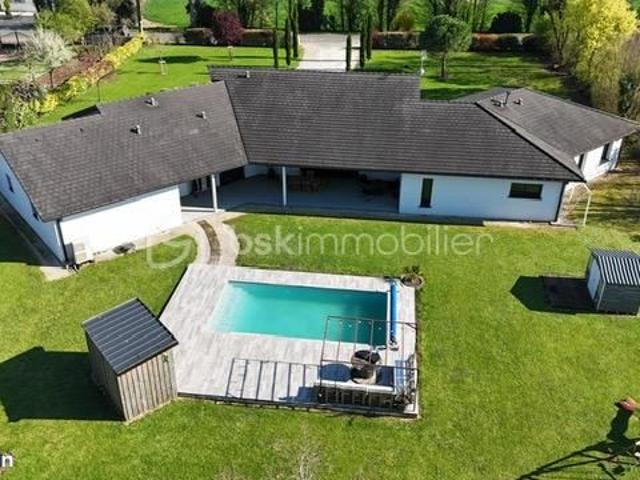Maison 9 pièces 257 m²