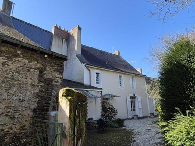 Maison 9 pièces 259 m²