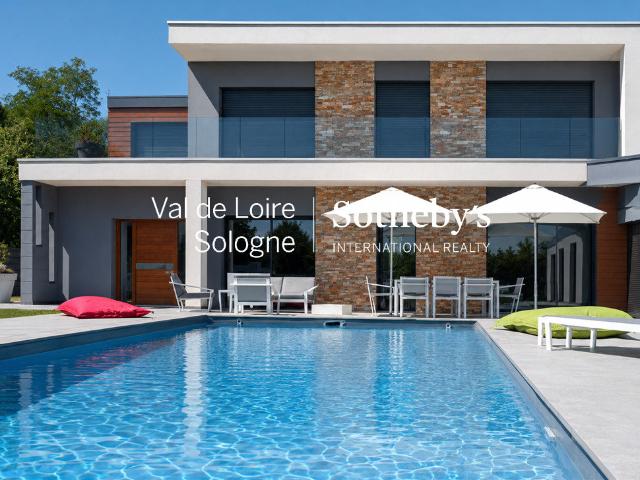 Maison 9 pièces 259 m²