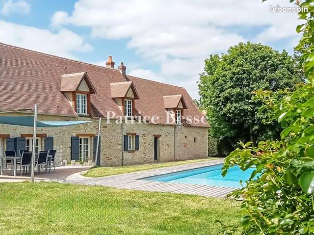 Maison 9 pièces 250 m²