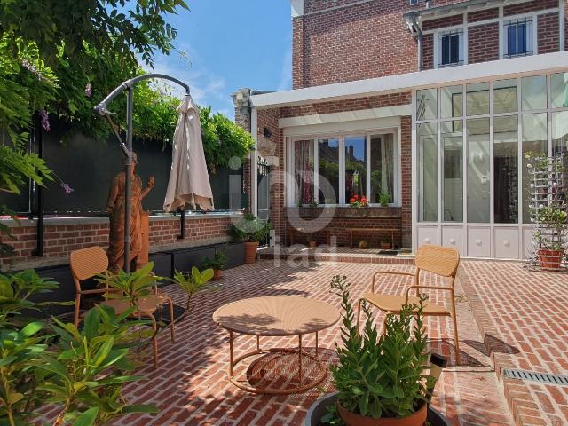 Maison 9 pièces 250 m²