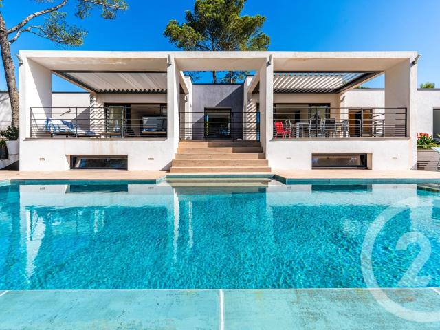 Maison 9 pièces 250 m²