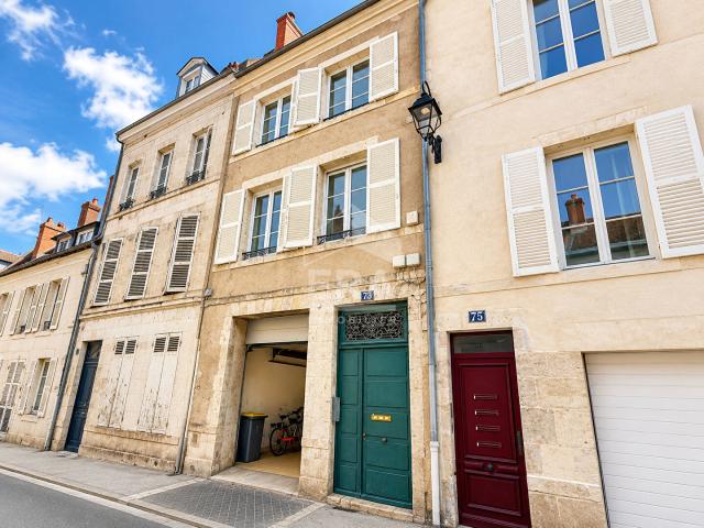 Maison 9 pièces 250 m²