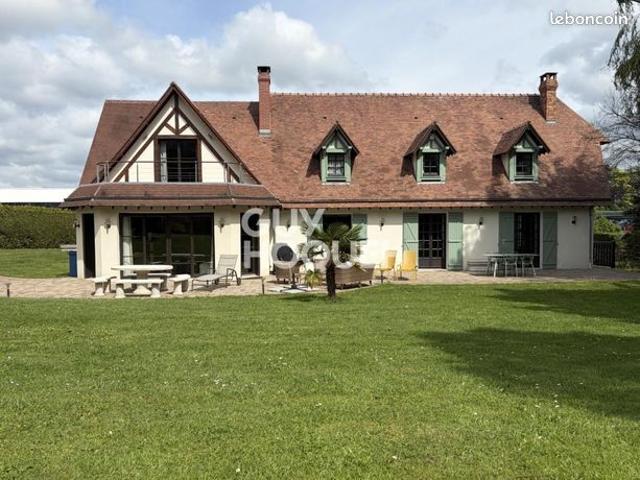 Maison 9 pièces 250 m²