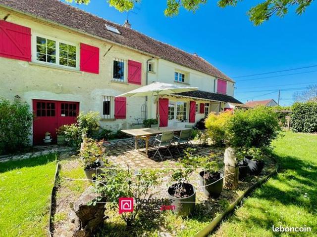 Maison 9 pièces 250 m²