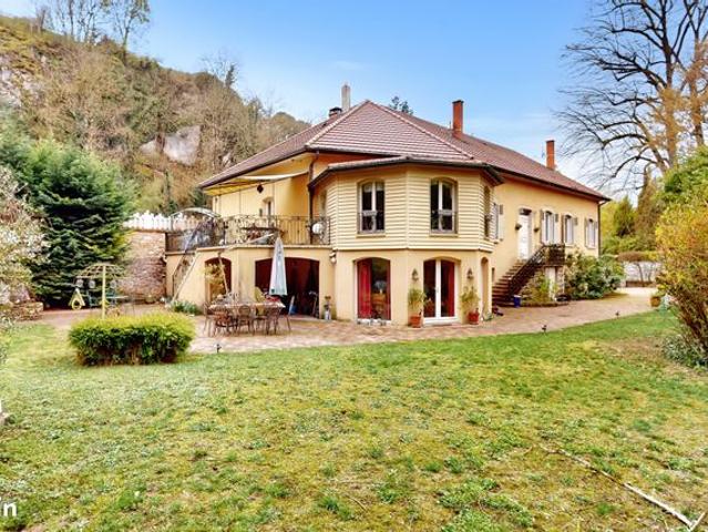 Maison 9 pièces 250 m²