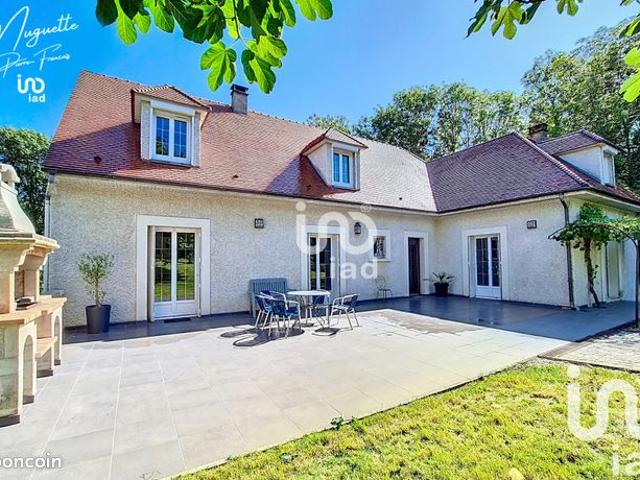 Maison 9 pièces 250 m²