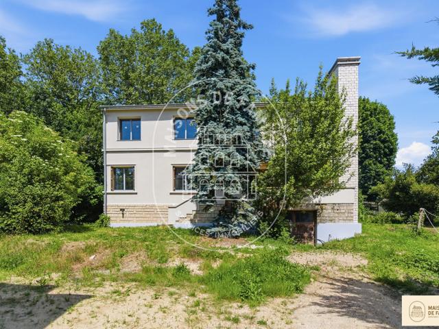 Maison 9 pièces 250 m²