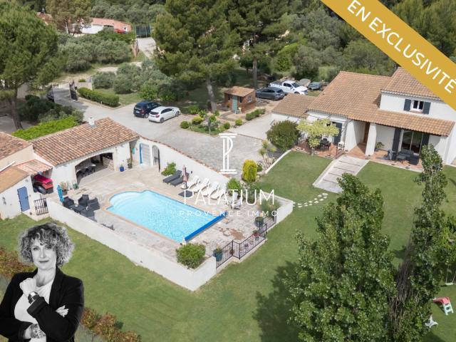 Maison 9 pièces 250 m²