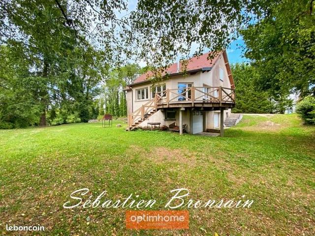Maison 9 pièces 250 m²