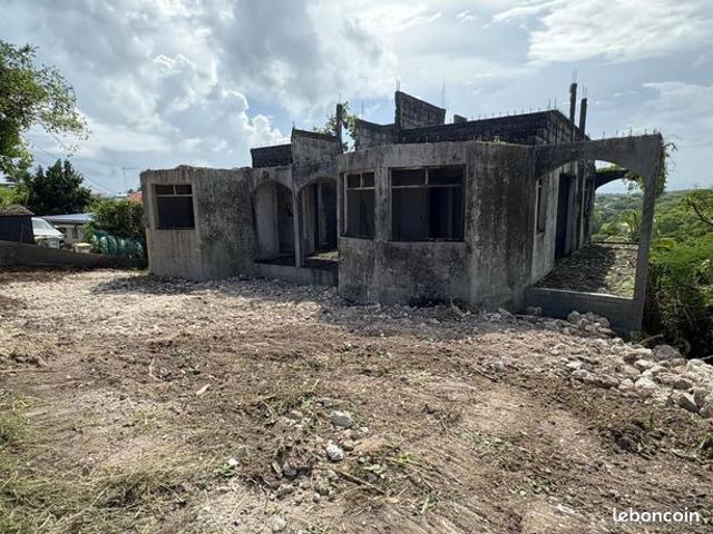 Maison 9 pièces 250 m²