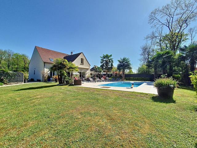 Maison 9 pièces 250 m²