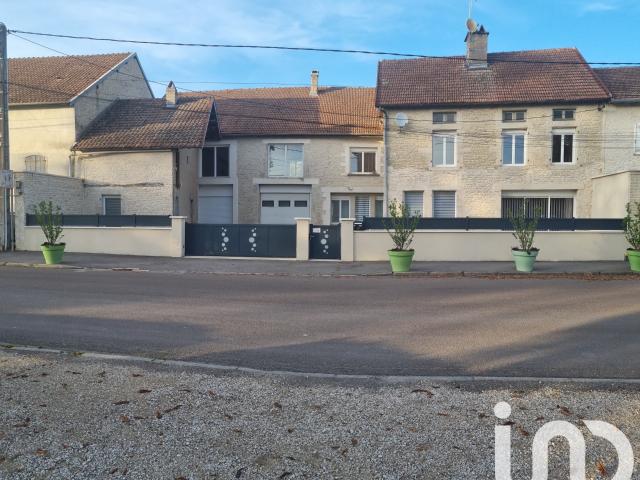 Maison 9 pièces 250 m²