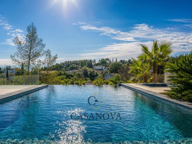 Maison 9 pièces 250 m²