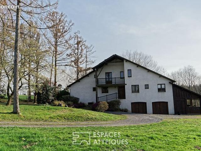 Maison 9 pièces 250 m²