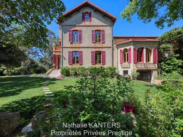 Maison 9 pièces 250 m²