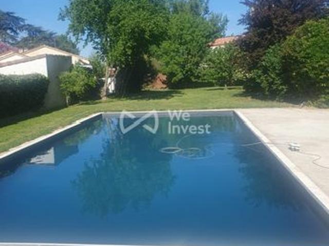 Maison 9 pièces 251 m²