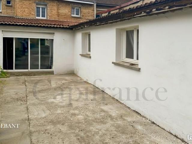 Maison 9 pièces 252 m²