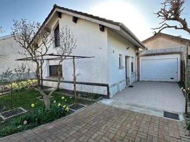 Maison 9 pièces 252 m²