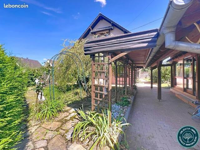 Maison 9 pièces 252 m²