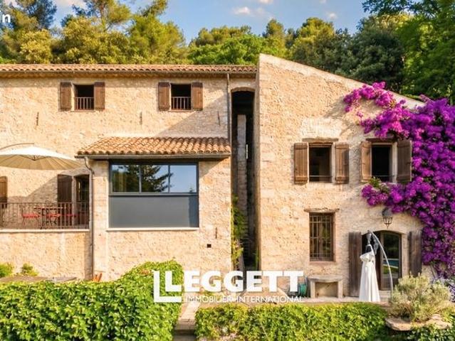 Maison 9 pièces 253 m²
